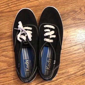 Keds size 6.5 US women’s shoes